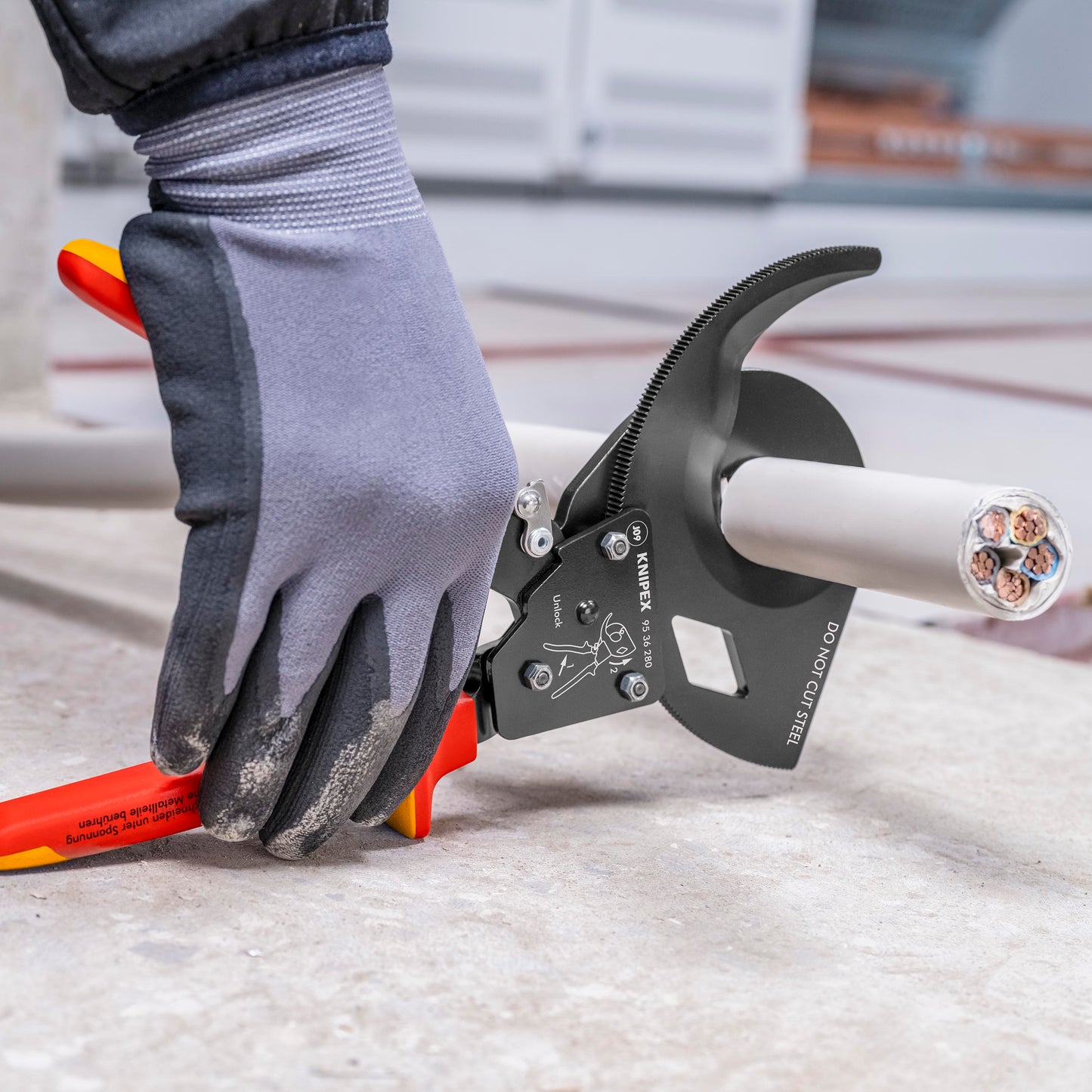 Knipex 95 36 280 SBA Ratcheting Cable Cutters-1000V Insulated - image 5