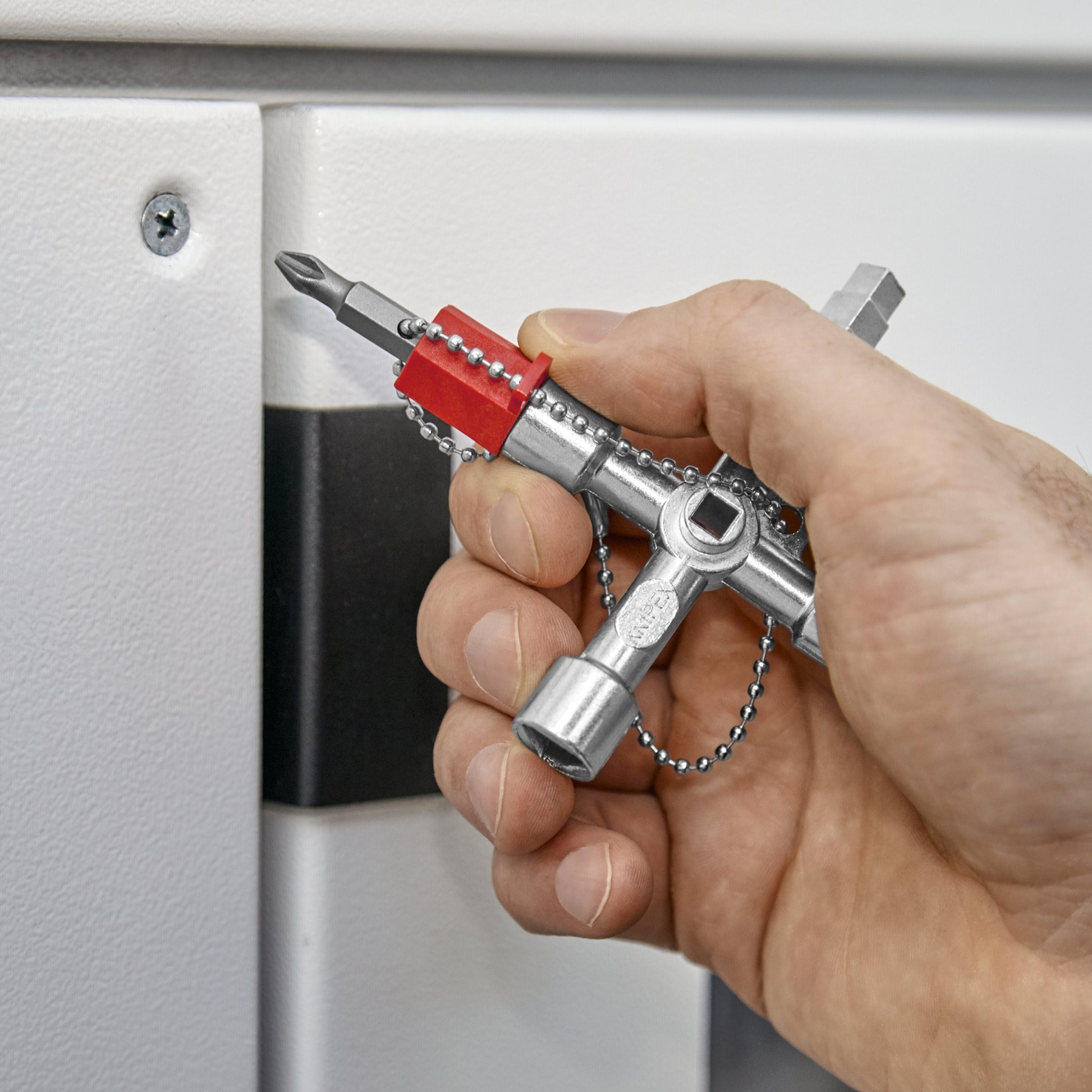 Knipex 00 11 04 Profi-Key Control Cabinet Key - image 8