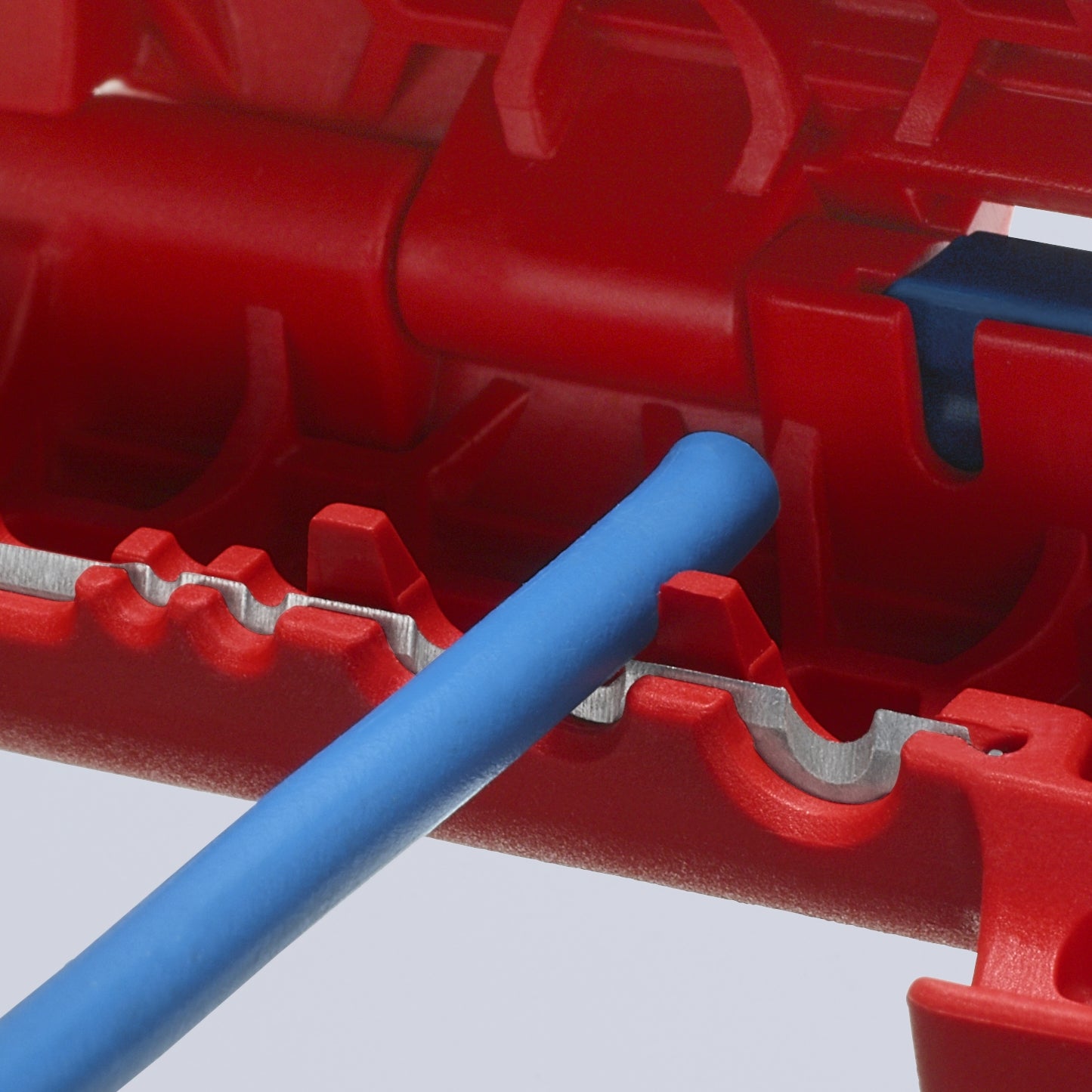 Knipex 16 95 01 SB ErgoStrip® Universal Dismantling Tool, Right-Handed - image 13
