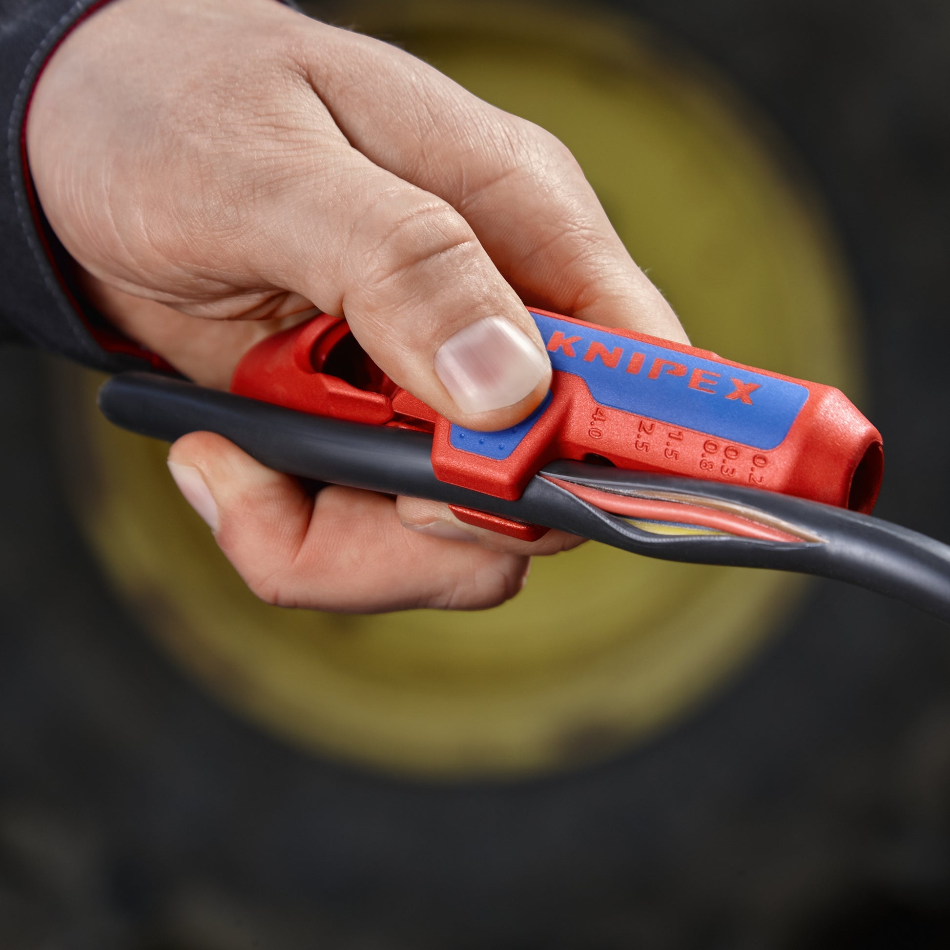 Knipex 16 95 02 SB ErgoStrip® Universal Dismantling Tool, Left- Handed - image 16
