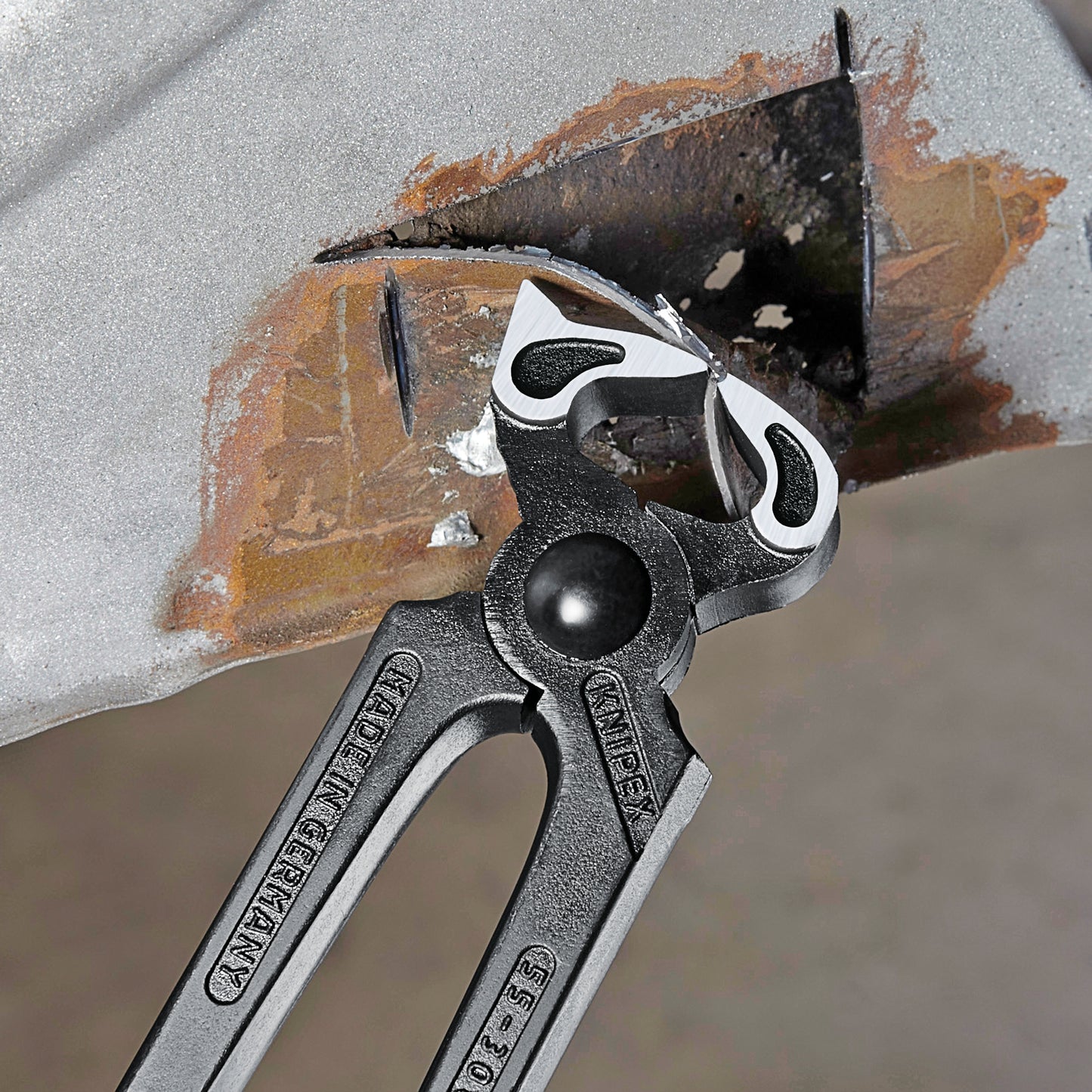 Knipex 55 00 300 Farriers' End Cutting Pliers - image 4