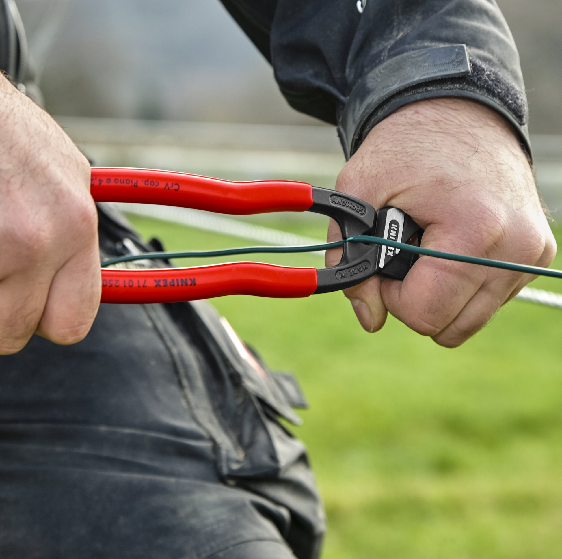 Knipex 71 01 250 CoBolt® High Leverage XL Compact Bolt Cutters - image 16