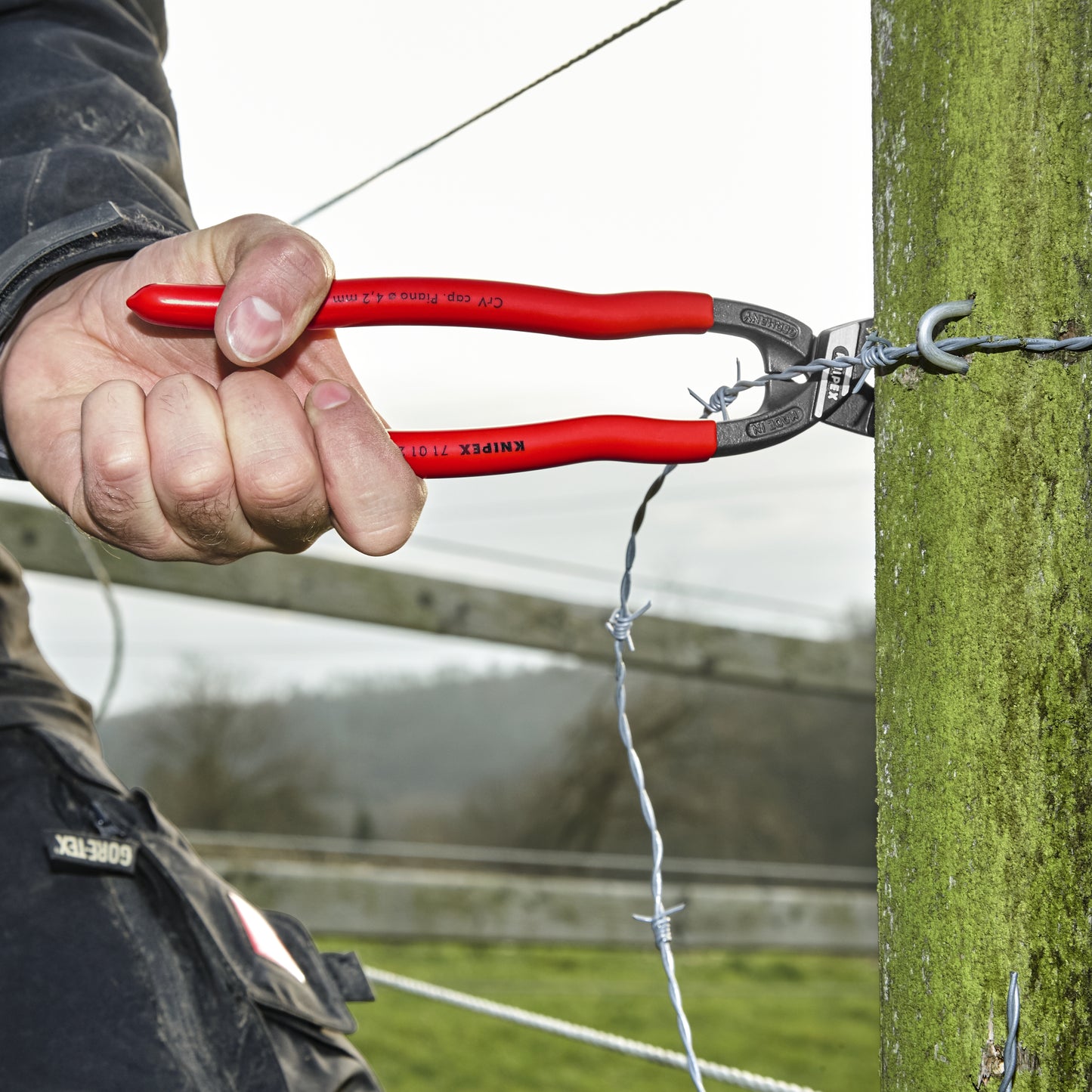 Knipex 71 01 250 CoBolt® High Leverage XL Compact Bolt Cutters - image 18