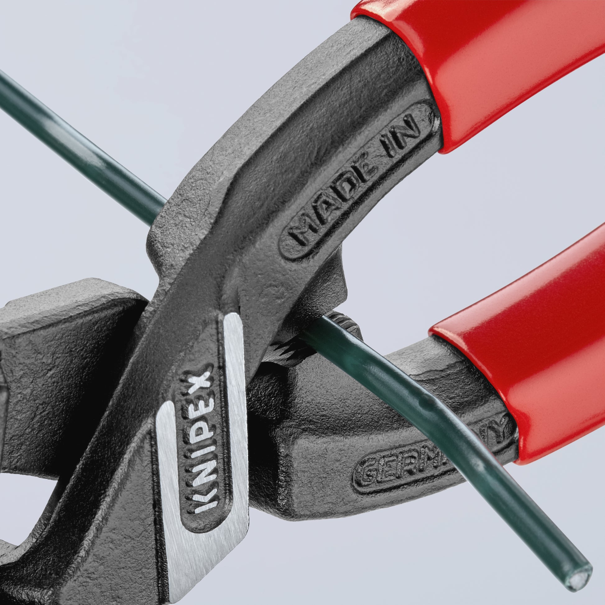 Knipex 71 21 200 SBA CoBolt® High Leverage 20° Angled Compact Bolt Cutters - image 9