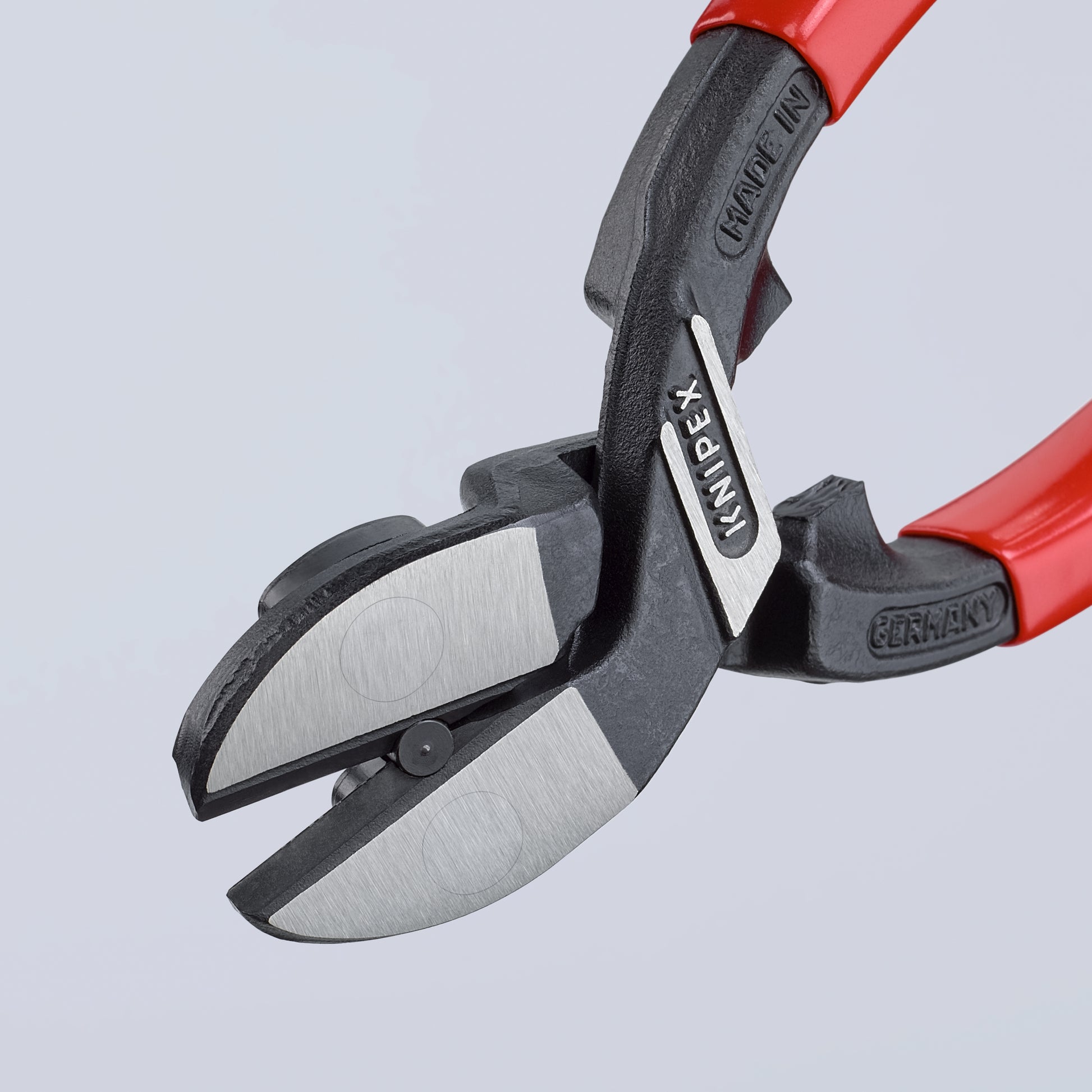 Knipex 71 21 200 CoBolt® High Leverage 20° Angled Compact Bolt Cutters - image 6