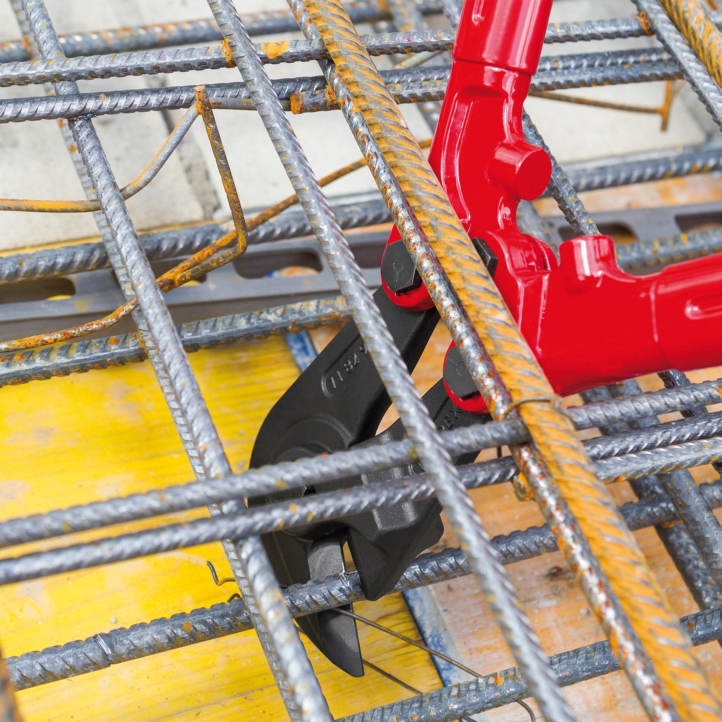 Knipex 71 82 950 Concrete Mesh Cutters - image 7