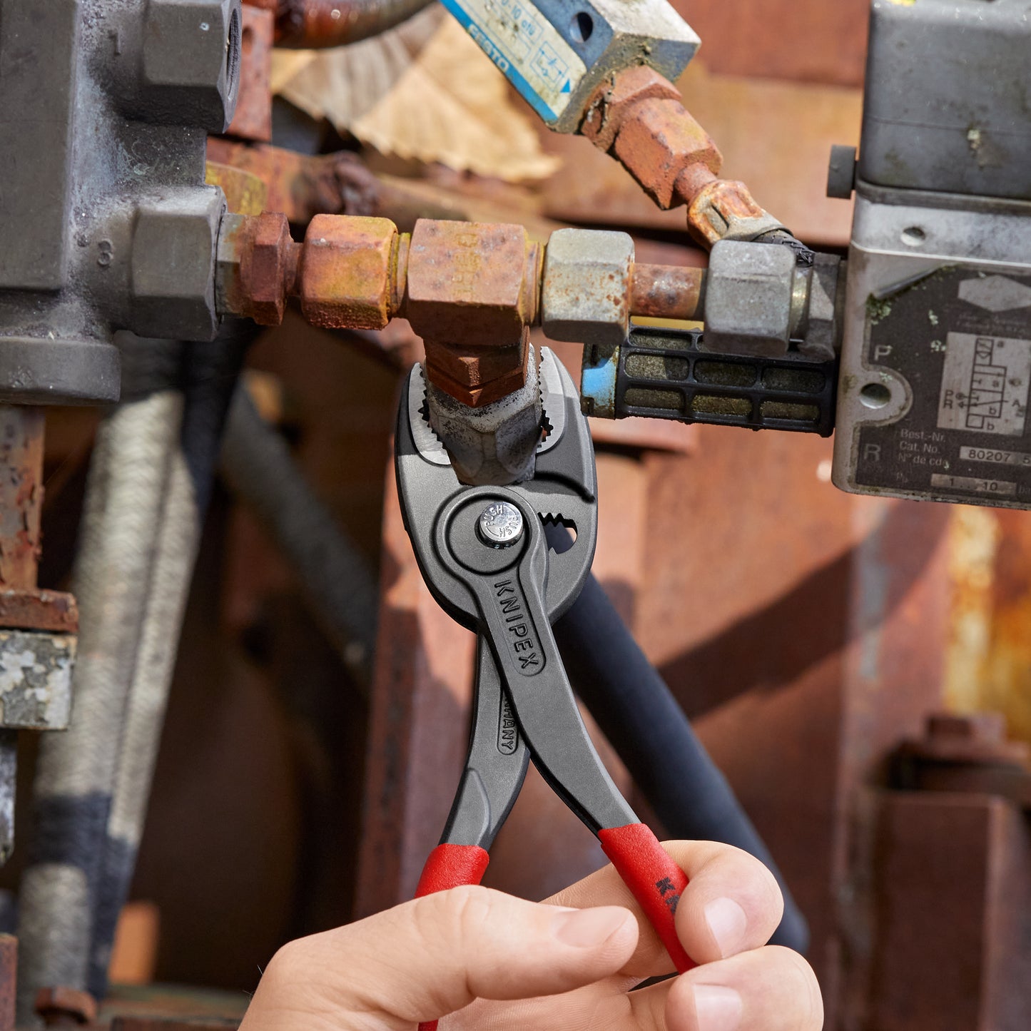 Knipex 82 01 200 TwinGrip Pliers - image 25