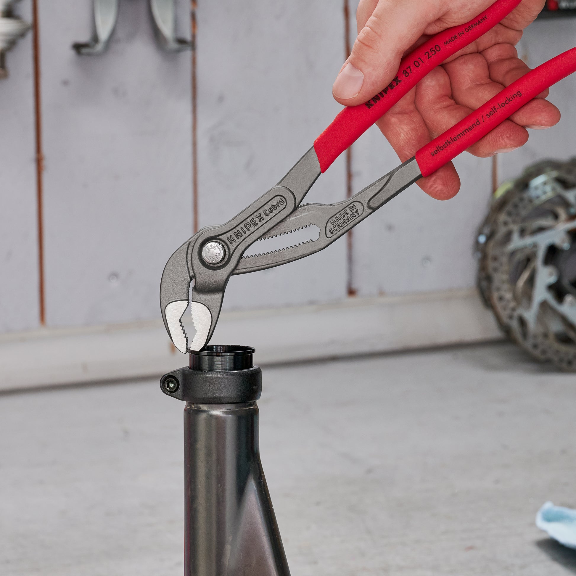 Knipex 87 01 250 SBA Cobra® Water Pump Pliers - image 12