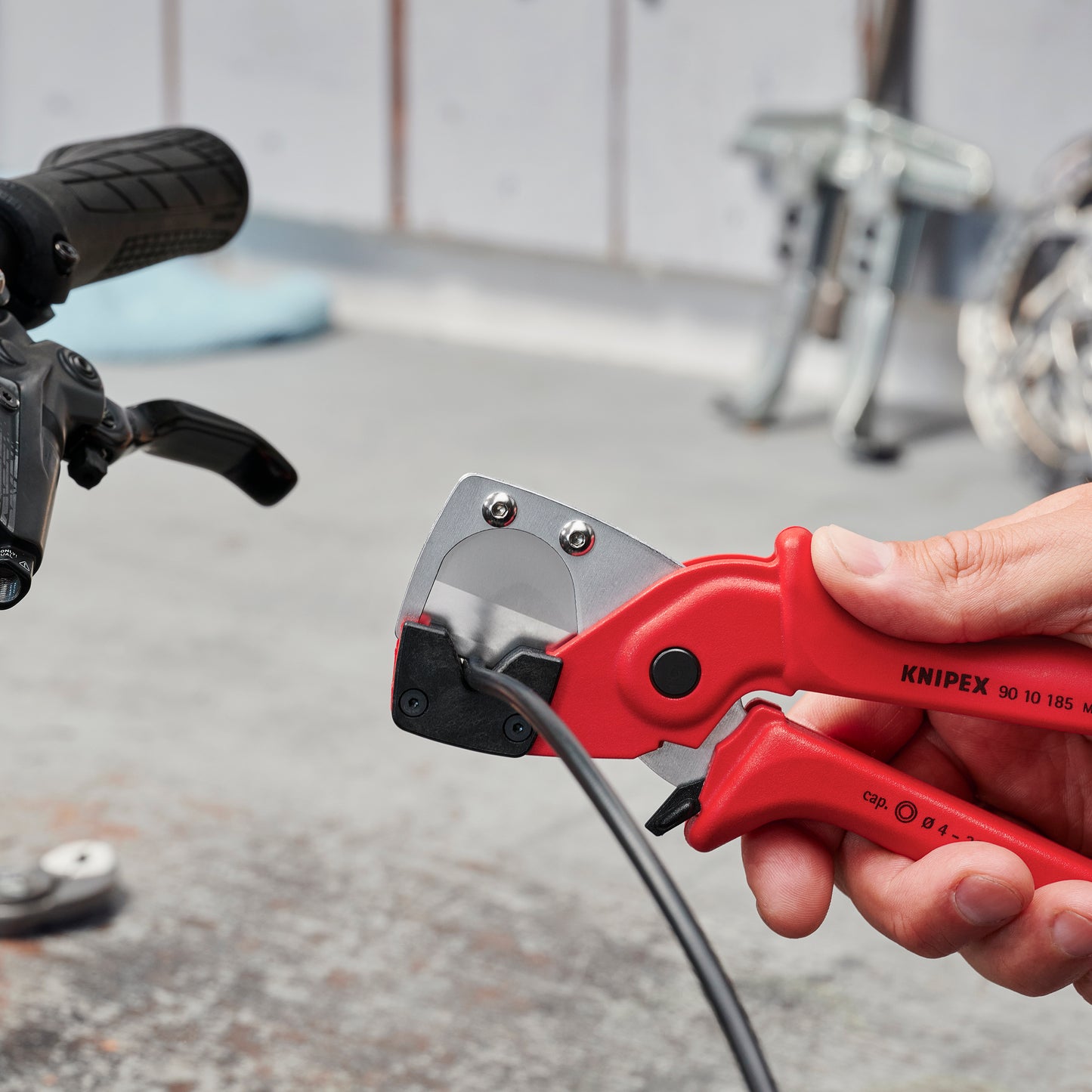 Knipex 90 10 185 SBA Pneumatic Hose Cutter - image 8