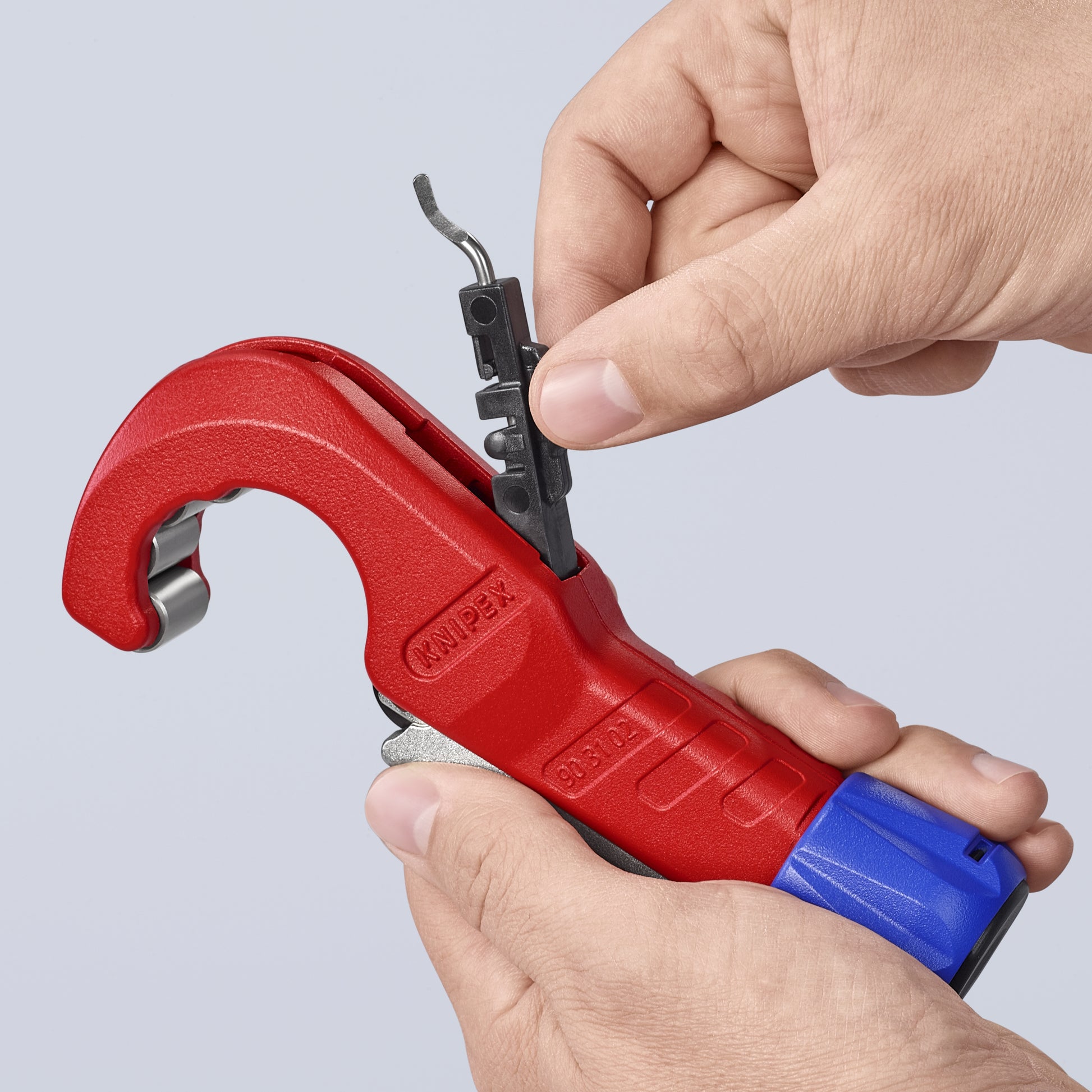 Knipex 90 31 02 SBA TubiX® Pipe Cutter - image 9