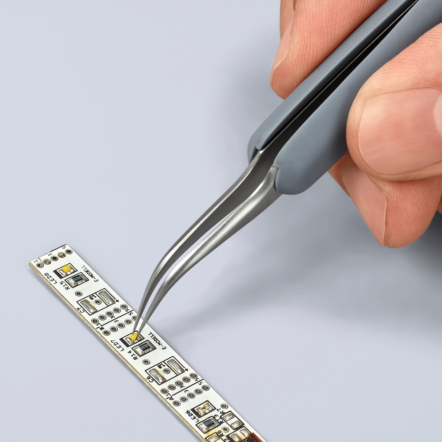 Knipex 92 31 10 ESD Premium Stainless Steel Precision Tweezers-45°Angled-Needle-Point Tips-ESD - image 8