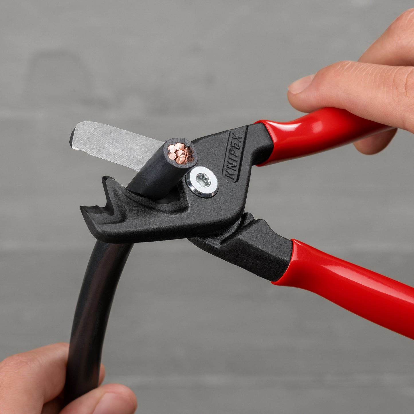 Knipex 95 11 225 SBA StepCut® XL Cable Shears - image 6