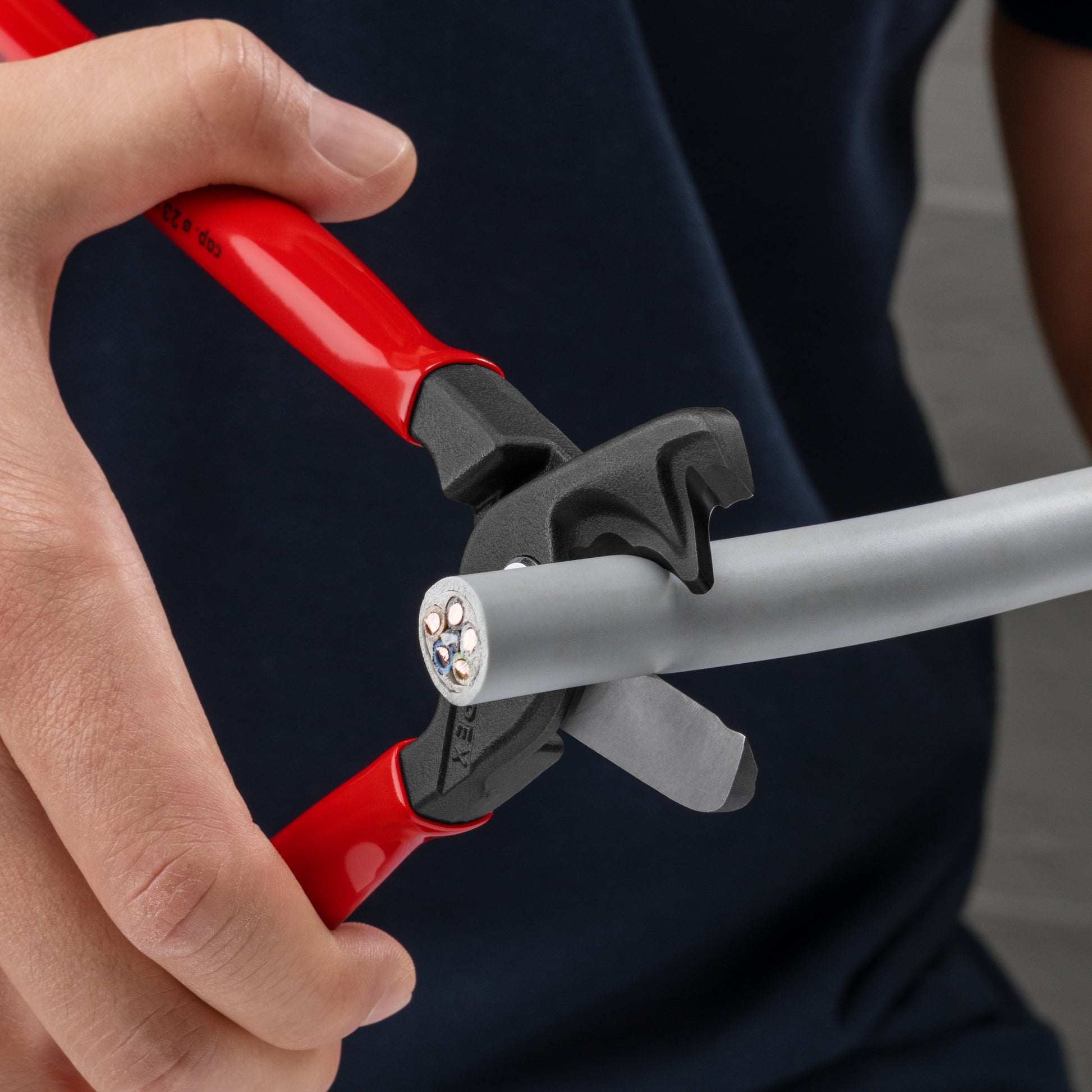Knipex 95 11 225 SBA StepCut® XL Cable Shears - image 7