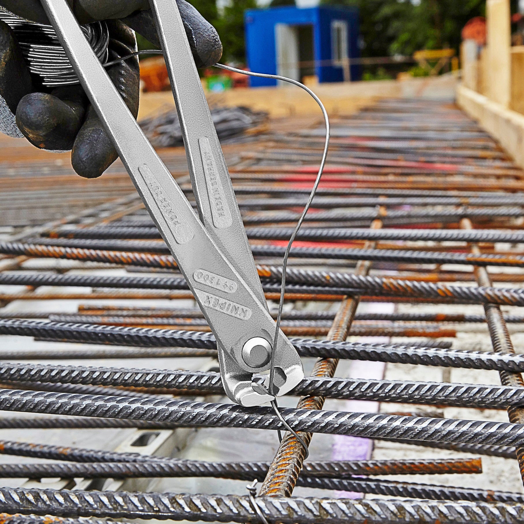 Knipex 99 14 300 High Leverage Concreters' Nippers - image 14
