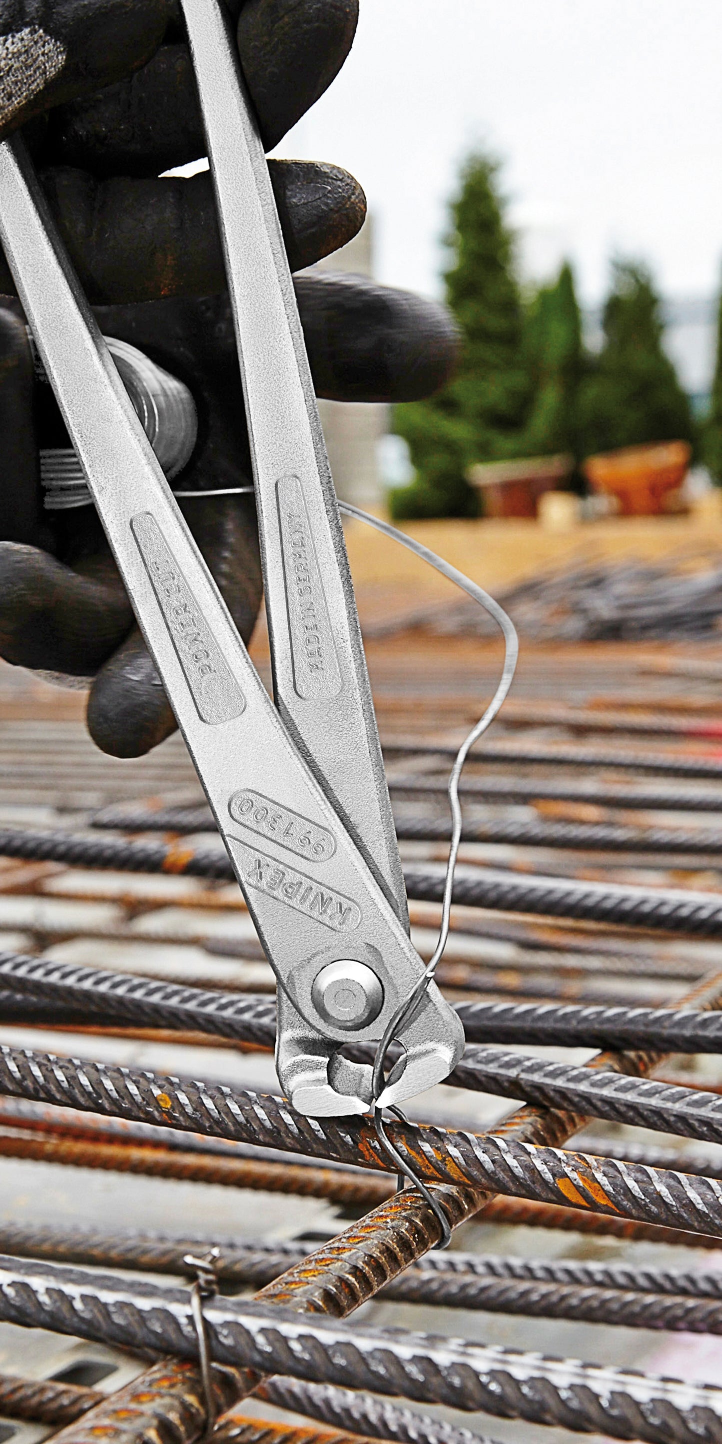 Knipex 99 14 300 High Leverage Concreters' Nippers - image 17